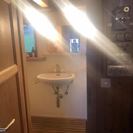 Mazot Ein Umgebauter Alter Kornspeicher Apartment *